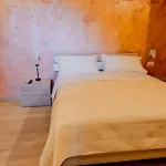 Etesia Nocleg ze śniadaniem Vibo Valentia