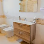Etesia Nocleg ze śniadaniem 3*