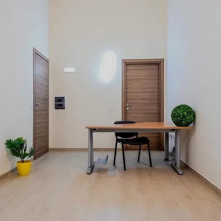 Etesia Oda ve Kahvaltı Vibo Valentia