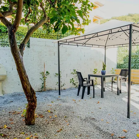 Etesia Bed and breakfast