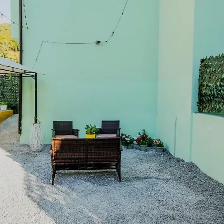 Oda ve Kahvaltı Etesia 3*