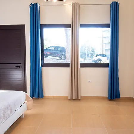 Etesia Bed & Breakfast 4*