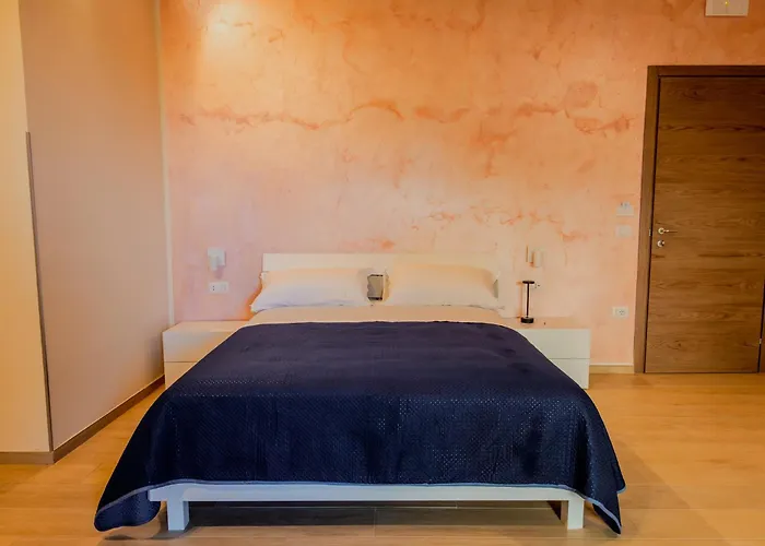 住宿加早餐酒店 Etesia 维博瓦伦蒂亚